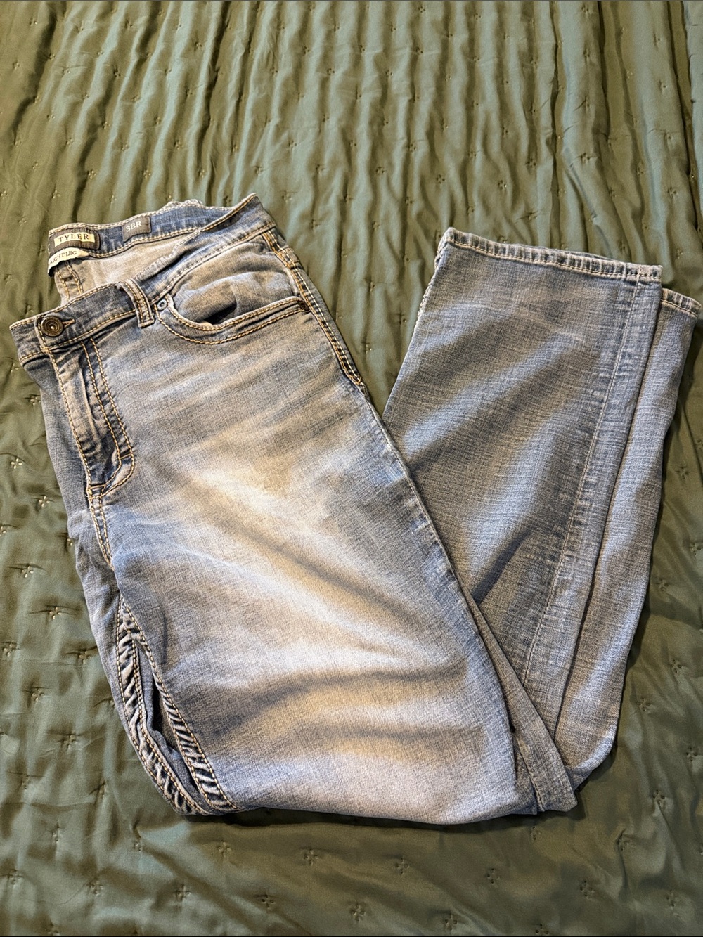 Men’s Light Blue Straight Leg Jeans - Classic Slim Fit